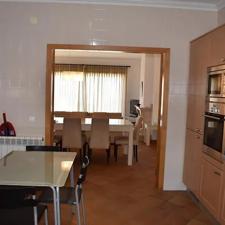 Daire Blue Horizon, Del Rey B9 Amoreira (Leiria)