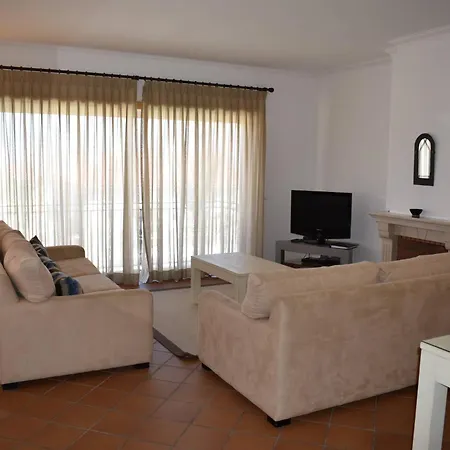 Daire Blue Horizon, Del Rey B9 Amoreira (Leiria)