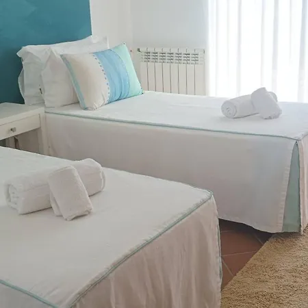 Daire Blue Horizon, Del Rey B9