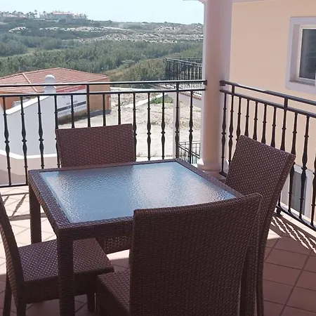 Daire Blue Horizon, Del Rey B9 Amoreira (Leiria)