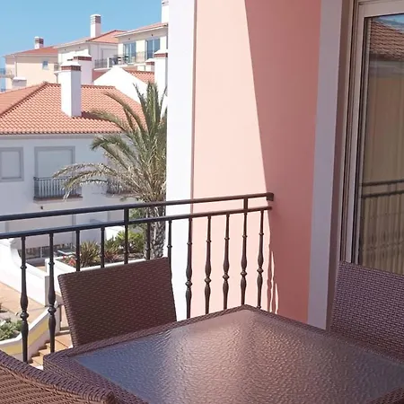 Daire Blue Horizon, Del Rey B9